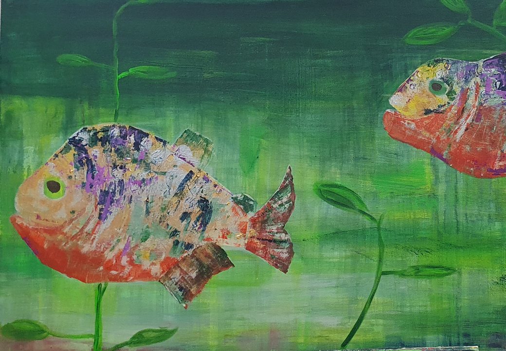 Gemälde: zwei bunte Fische zwischen Wasserpflanzen auf grünem Grund